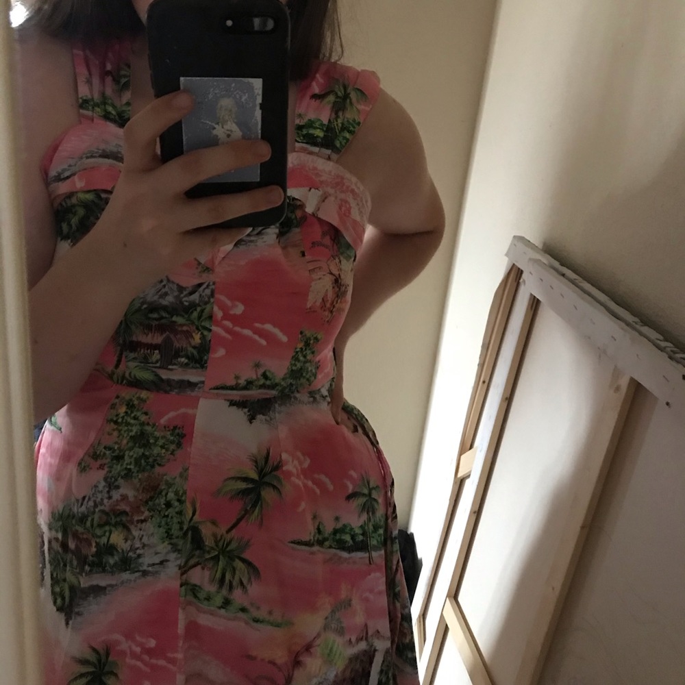 Vintage Hawaiian 50’s style dress